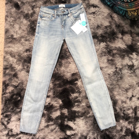 Jeans - Picture 1 of 6